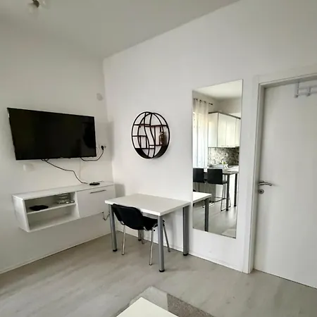 Daire Dalekaobala Apartment-free Parking Mostar